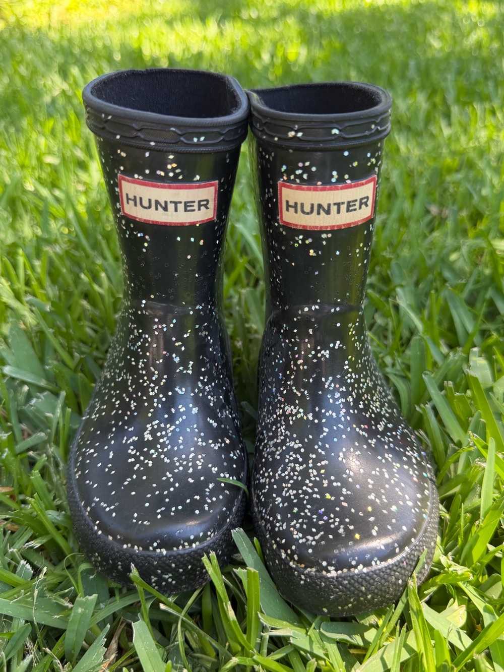 EUC kids hunter boots size US5
